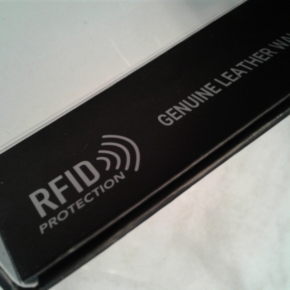 True Religion Black Leather Buddha Logo Bifold Wallet New in box RFID protection - Picture 8 of 8